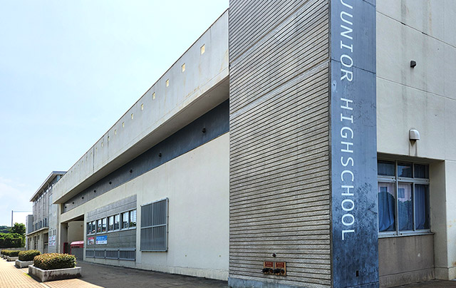 福岡市立姪浜中学校（約1,490m・徒歩19分）