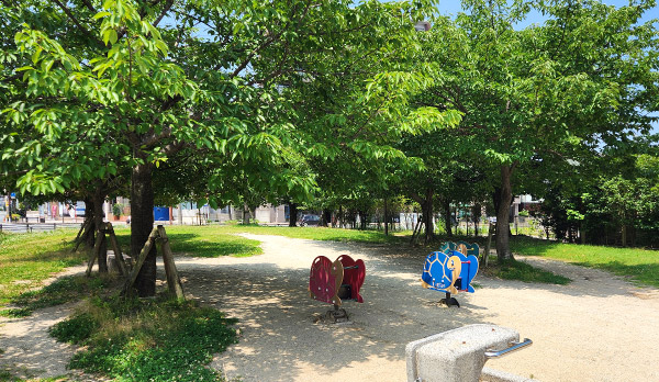 姪浜明治通公園［かめさん公園］