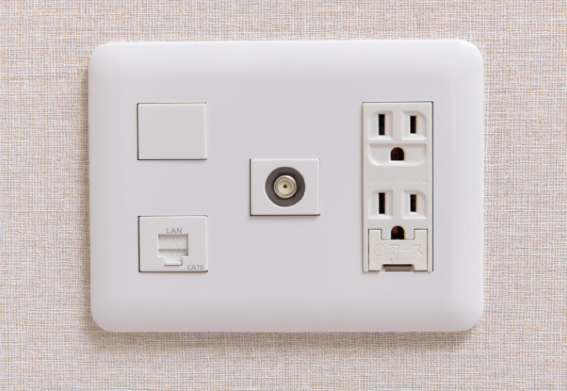 マルチメディアコンセント