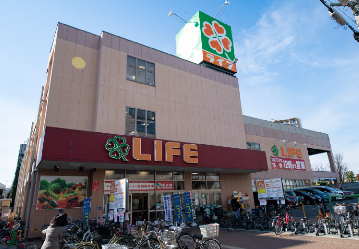 ライフ 西九条店／徒歩10分（約780ｍ）