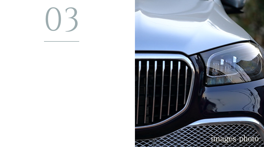 敷地内駐車場　先着順　月々9000円〜