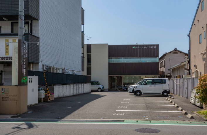 新田辺診療所（徒歩4分・約290ｍ）