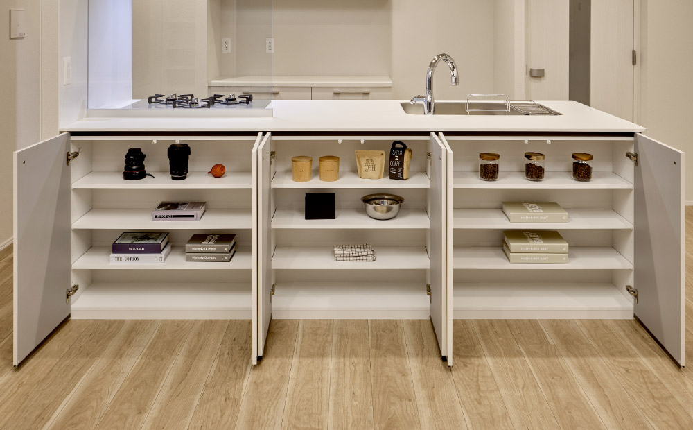 ダイニング側収納