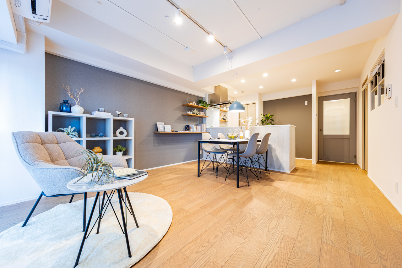 MODERN MYS（モダン ミース）